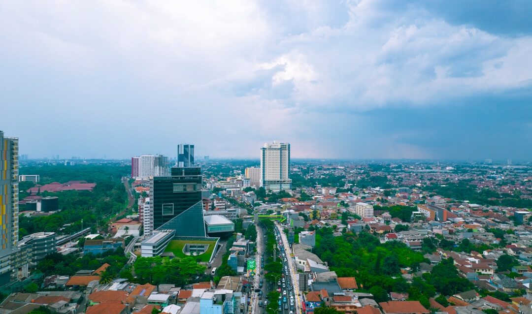 studi-kasus-implementasi-ai-layanan-keuangan-indonesia-20260610 studi-kasus-implementasi-ai-layanan-keuangan-indonesia-20260610