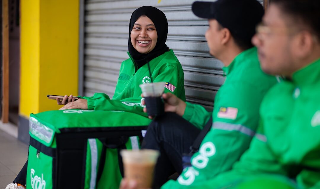 studi-kasus-implementasi-ai-layanan-pelanggan-indonesia-20260612 studi-kasus-implementasi-ai-layanan-pelanggan-indonesia-20260612