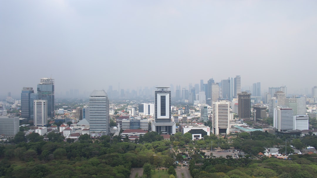 strategi-implementasi-ai-efisiensi-operasional-perusahaan-menengah-indonesia-20260711 strategi-implementasi-ai-efisiensi-operasional-perusahaan-menengah-indonesia-20260711