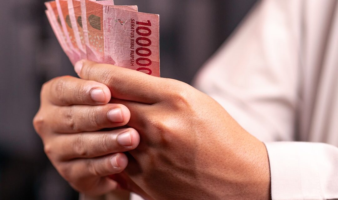 studi-kasus-implementasi-ai-layanan-keuangan-indonesia-20260704 studi-kasus-implementasi-ai-layanan-keuangan-indonesia-20260704