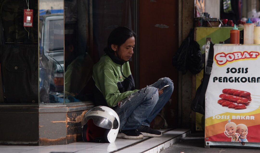 studi-kasus-peningkatan-produktivitas-68-melalui-adopsi-ai-di-perusahaan-indonesia-20260715 studi-kasus-peningkatan-produktivitas-68-melalui-adopsi-ai-di-perusahaan-indonesia-20260715
